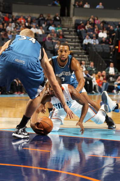 何重新在球 何重新在球